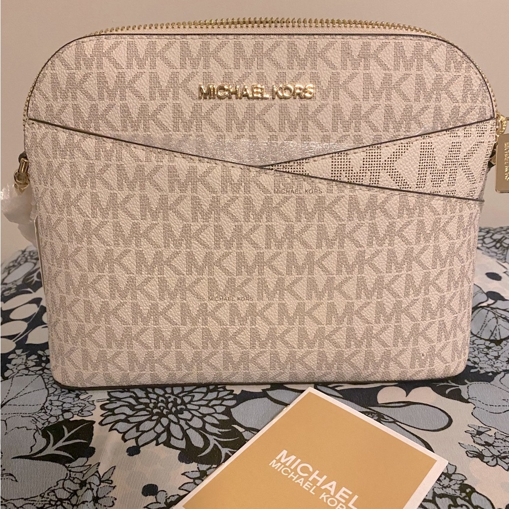 Michael Kors Jet Set Vanilla crossbody bag purse - NWT